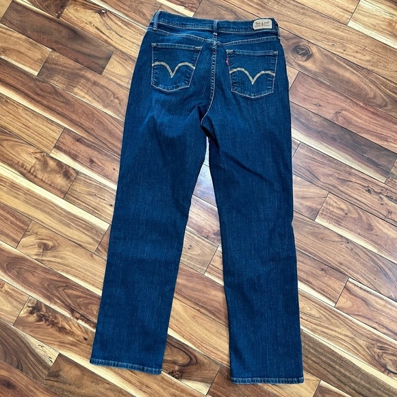 Levi’s 512 30” Perfect Slimming Straight Leg Dark Wash Classic Jeans - Picture 4 of 6